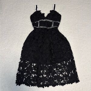 Design Lab Lord & Taylor Women Black Floral Lace Mini Dress